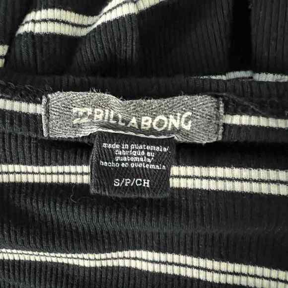 Billabong Women's Striped Short Sleeve Romper Size Small Tie Waist - Picture 2 of 10